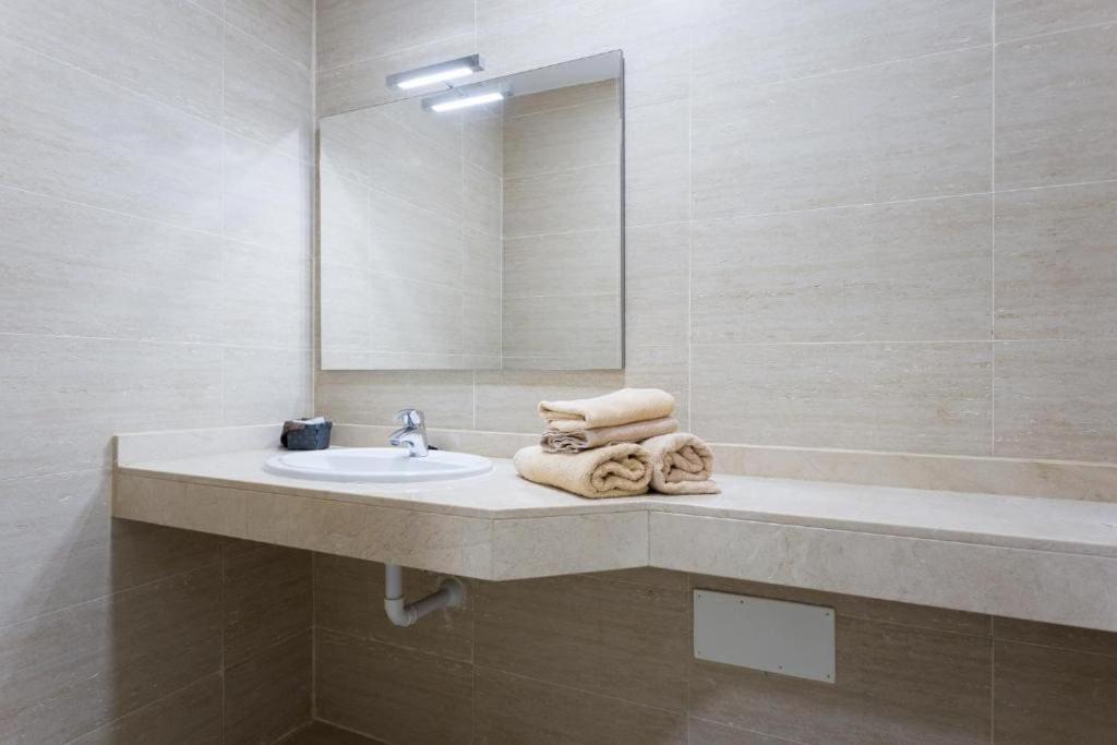 סן מיגל דה אבונה Prachtig Luxe Appartement Met Zeezicht מראה חיצוני תמונה