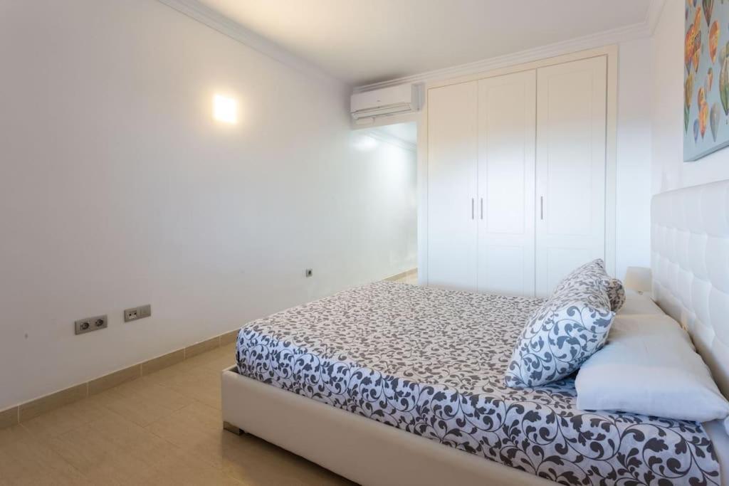 סן מיגל דה אבונה Prachtig Luxe Appartement Met Zeezicht מראה חיצוני תמונה